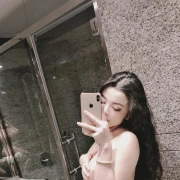 Lorry Russian Escorts in Photo 15 of 15