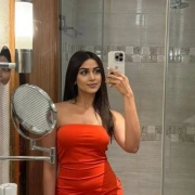 Pari Pari is a Photo 9 of 10