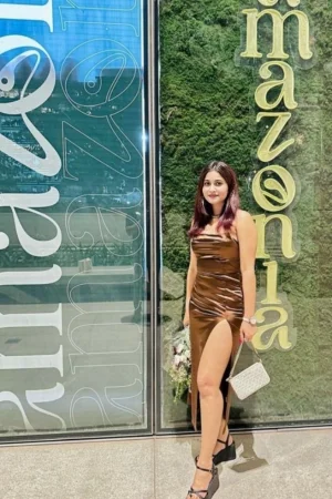 Sneha The Sexiest Escorts Photo 5 of 7